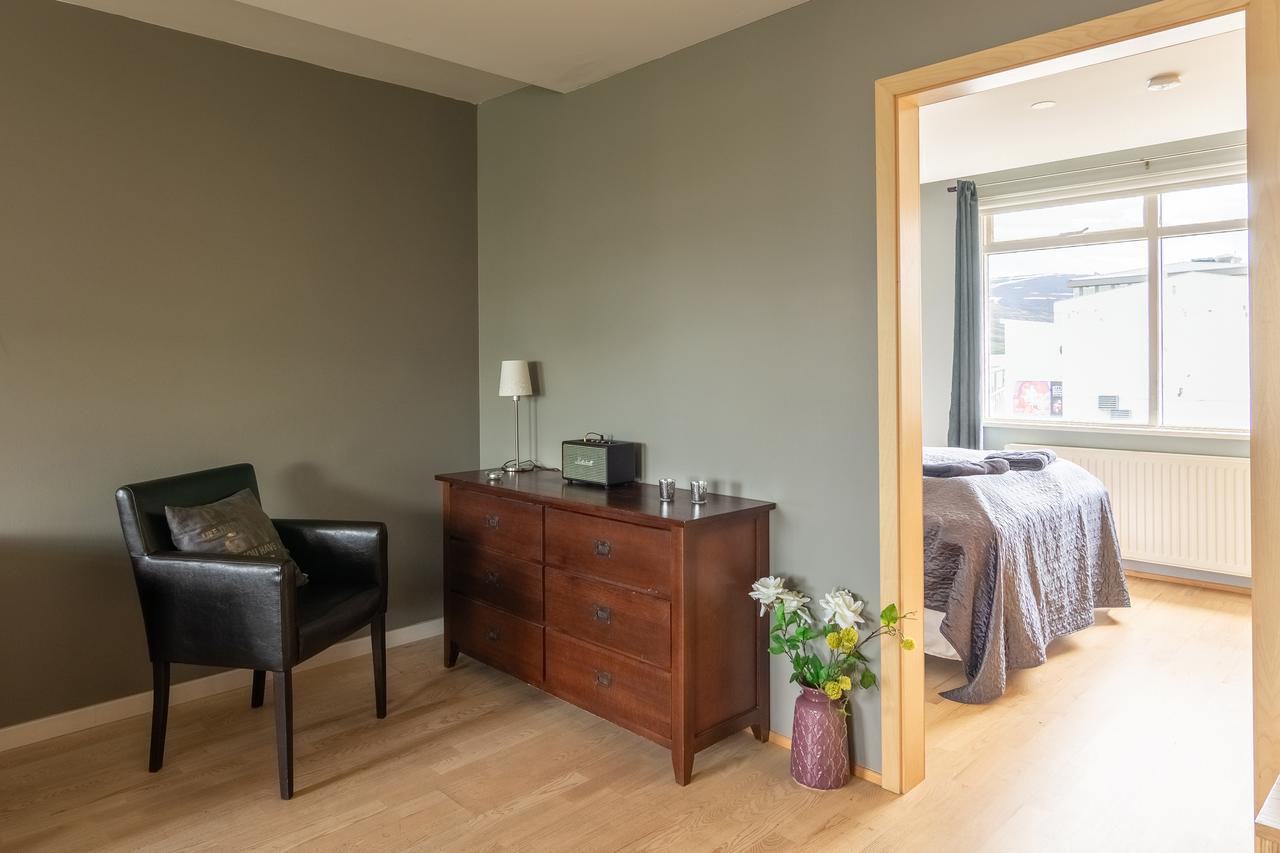 אקורירי Acco Town Square Apartments מראה חיצוני תמונה